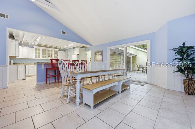 2 Sandpiper St, Hilton Head Island, SC 29928