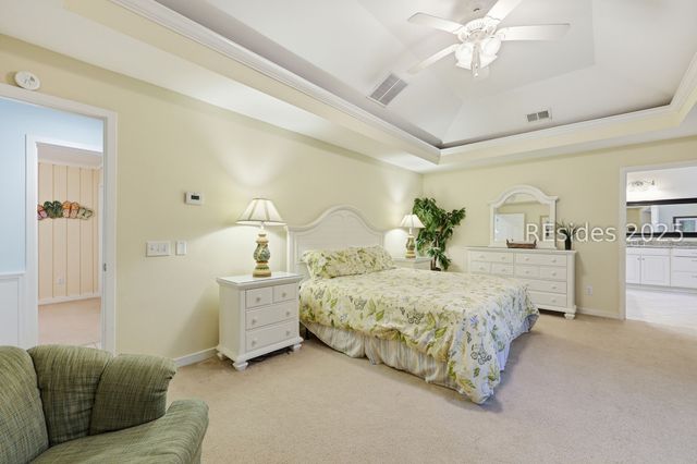 2 Sandpiper St, Hilton Head Island, SC 29928