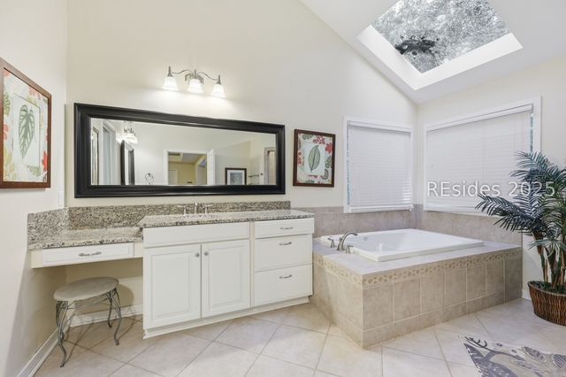 2 Sandpiper St, Hilton Head Island, SC 29928