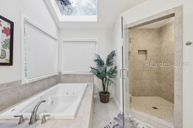 2 Sandpiper St, Hilton Head Island, SC 29928