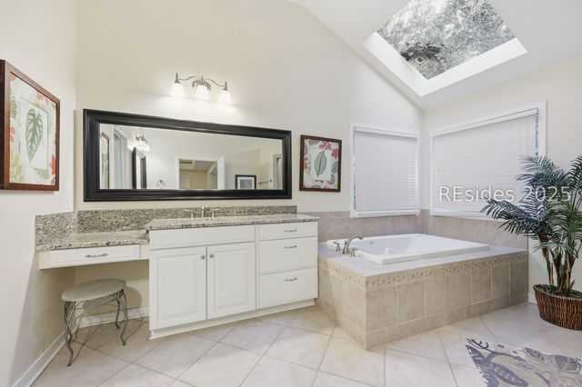 2 Sandpiper St, Hilton Head Island, SC 29928