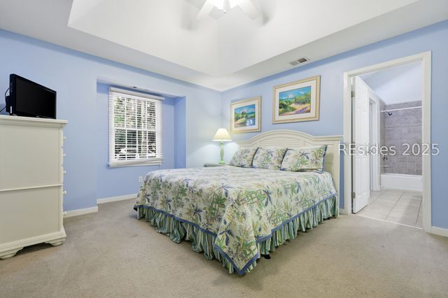 2 Sandpiper St, Hilton Head Island, SC 29928