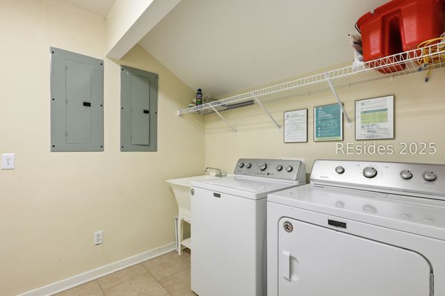 2 Sandpiper St, Hilton Head Island, SC 29928