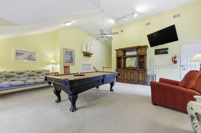 2 Sandpiper St, Hilton Head Island, SC 29928