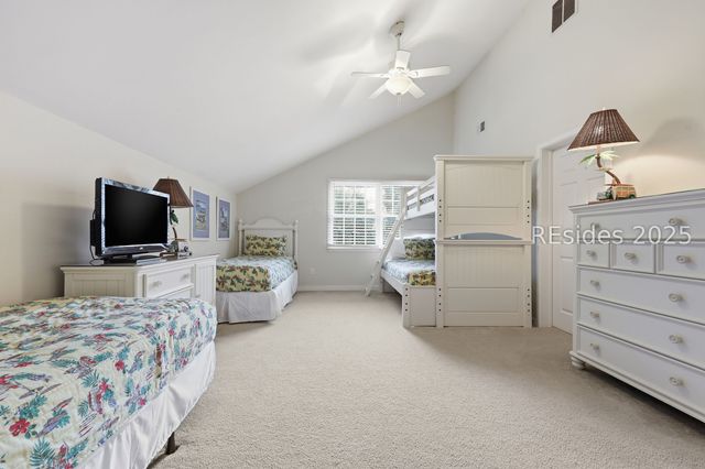 2 Sandpiper St, Hilton Head Island, SC 29928