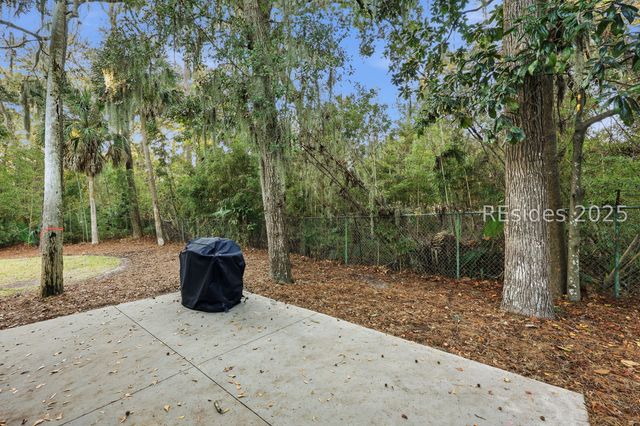 2 Sandpiper St, Hilton Head Island, SC 29928