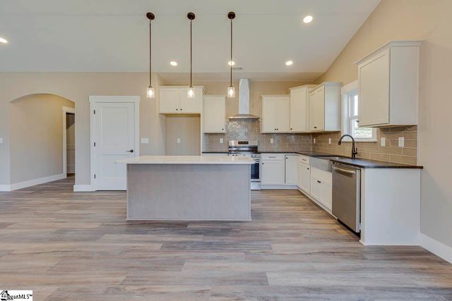 337 Jackson Grove Road, Travelers Rest, SC 29690