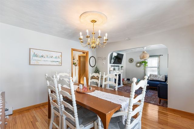 39 Orchard Street, East Providence, RI 02914