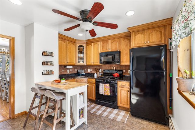 39 Orchard Street, East Providence, RI 02914