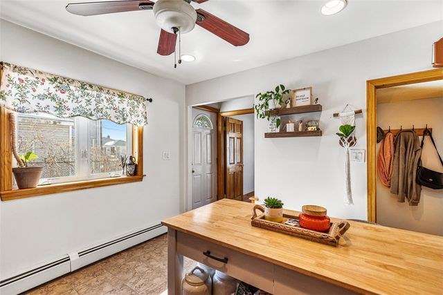 39 Orchard Street, East Providence, RI 02914