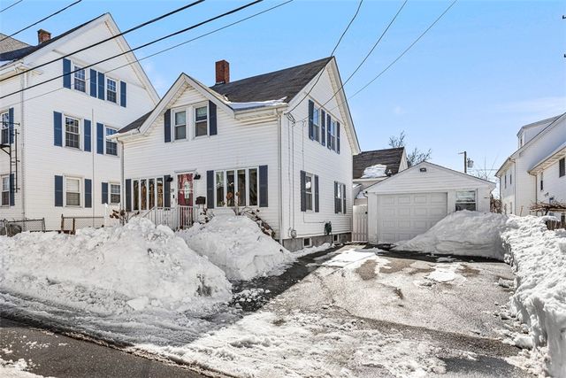 39 Orchard Street, East Providence, RI 02914