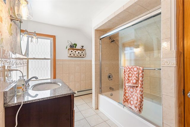 39 Orchard Street, East Providence, RI 02914