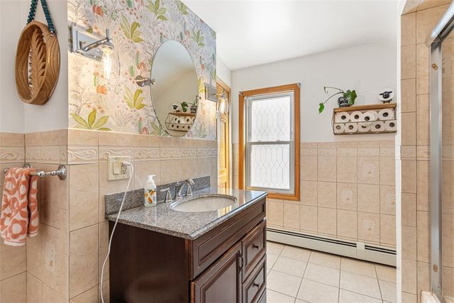 39 Orchard Street, East Providence, RI 02914