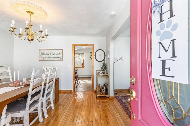 39 Orchard Street, East Providence, RI 02914