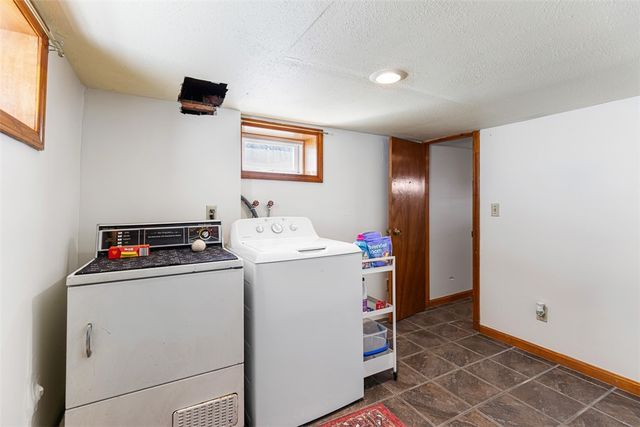 39 Orchard Street, East Providence, RI 02914