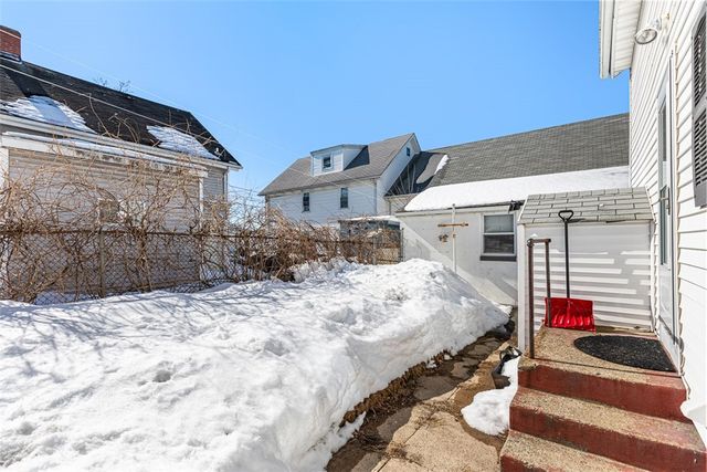 39 Orchard Street, East Providence, RI 02914