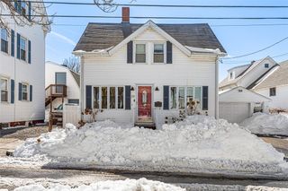 39 Orchard Street, East Providence, RI 02914