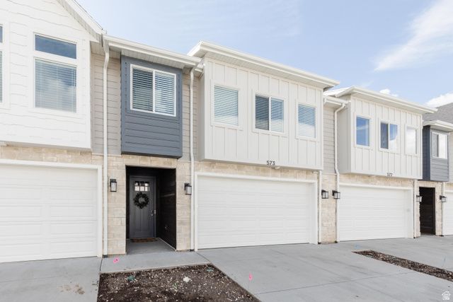 573 N RICHLAND VALLEY ST, Garden City, UT 84028