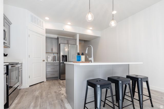 573 N RICHLAND VALLEY ST, Garden City, UT 84028