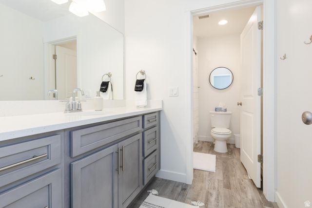573 N RICHLAND VALLEY ST, Garden City, UT 84028