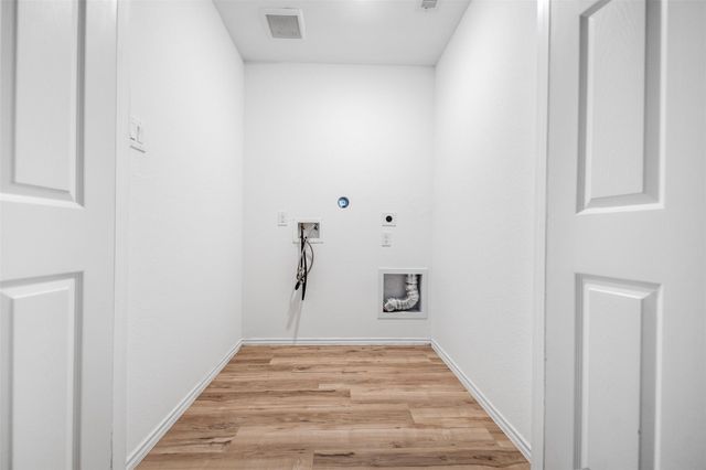 14519 Broadbury Pond Road, Rosharon, TX 77583