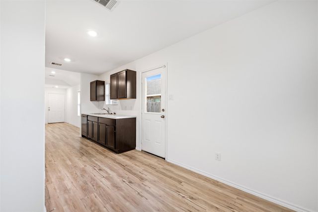 14519 Broadbury Pond Road, Rosharon, TX 77583