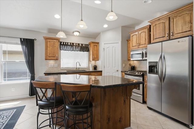 42 E HILLSBOROUGH, Pleasant View, UT 84414