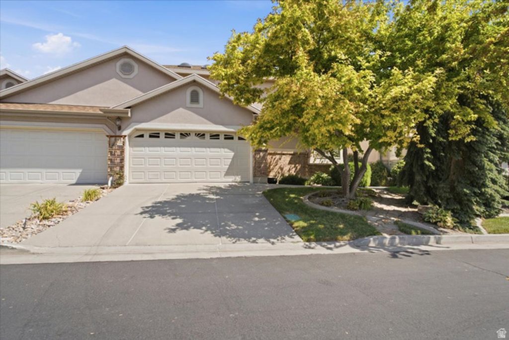 42 E HILLSBOROUGH, Pleasant View, UT 84414