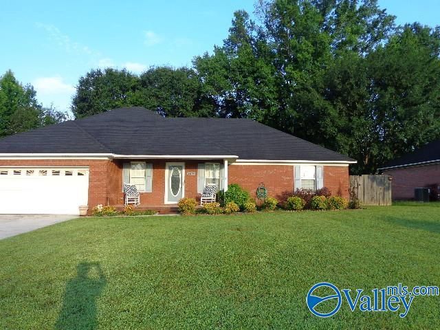 2003 Glenwood Drive SW, Hartselle, AL 35640