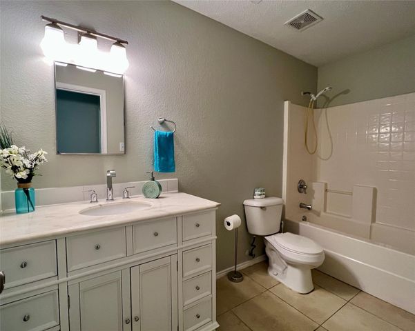 2625 LAKE MEADOW Drive, Mckinney, TX 75071