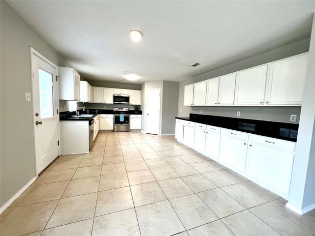 2625 LAKE MEADOW Drive, Mckinney, TX 75071