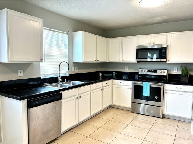 2625 LAKE MEADOW Drive, Mckinney, TX 75071