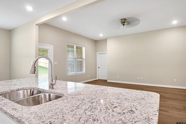 3057 Guinn Farms Rd, Tyler, TX 75707