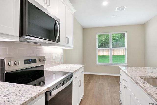 3057 Guinn Farms Rd, Tyler, TX 75707
