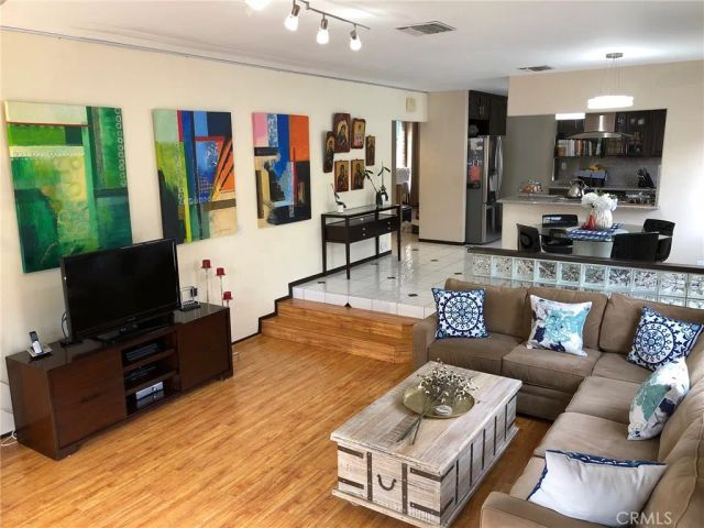 1958 Beverly Drive, Pasadena, CA 91104