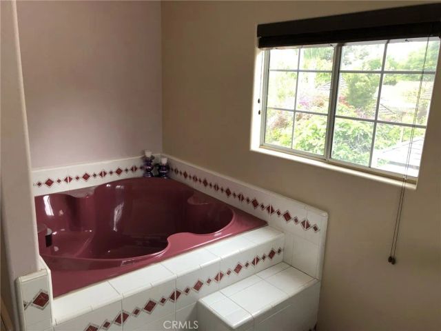 1958 Beverly Drive, Pasadena, CA 91104