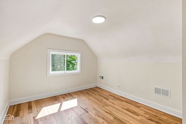 5722 W Grover Street, Chicago, IL 60630
