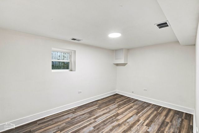 5722 W Grover Street, Chicago, IL 60630