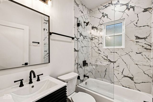 5722 W Grover Street, Chicago, IL 60630