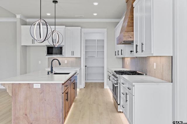 13832 Luka Lane, Tyler, TX 75704