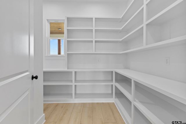 13832 Luka Lane, Tyler, TX 75704