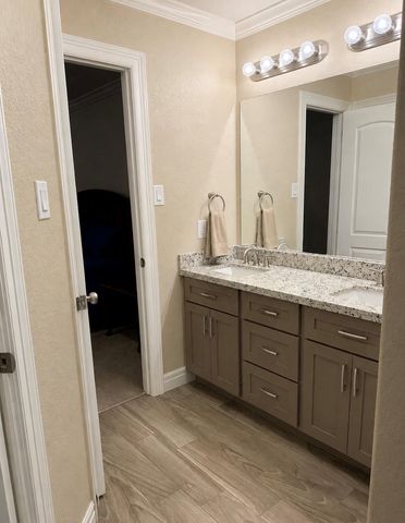 107 N 3rd Street, South Houston, TX 77587