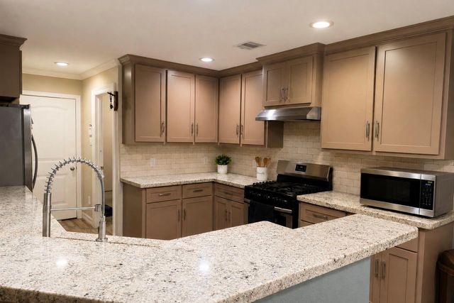 107 N 3rd Street, South Houston, TX 77587