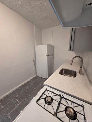 855 E 178th Street 18D, Bronx, NY 10460