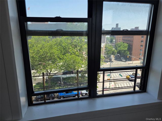 855 E 178th Street 18D, Bronx, NY 10460