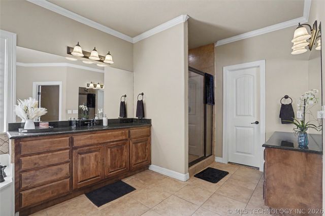 12006 S Oswego Avenue, Tulsa, OK 74137