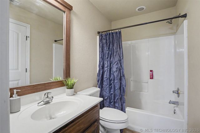 12006 S Oswego Avenue, Tulsa, OK 74137