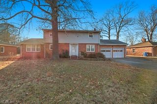 332 Lenore TRL, Chesapeake, VA 23320