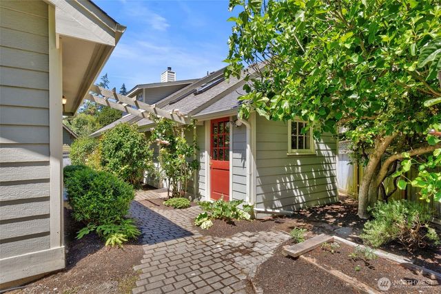 1757 Maple Street, Port Townsend, WA 98368