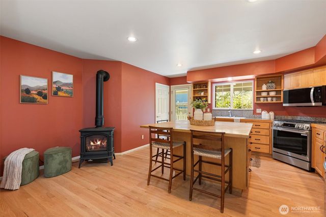 1757 Maple Street, Port Townsend, WA 98368